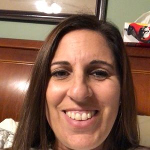 Meet your Posher, Alicia